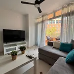 Piso Centrico Con Parking Privado Y Terraza Super