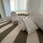 Piso Centrico Con Parking Privado Y Terraza Super