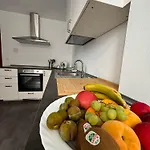 Piso Centrico Con Parking Privado Y Terraza Super