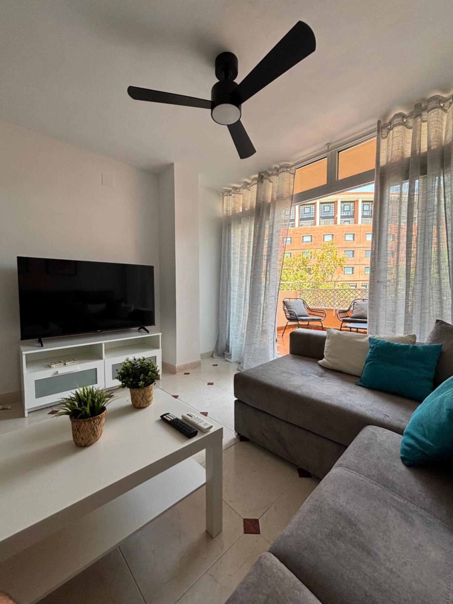 Apartamento Piso Centrico Con Parking Privado Y Terraza Super